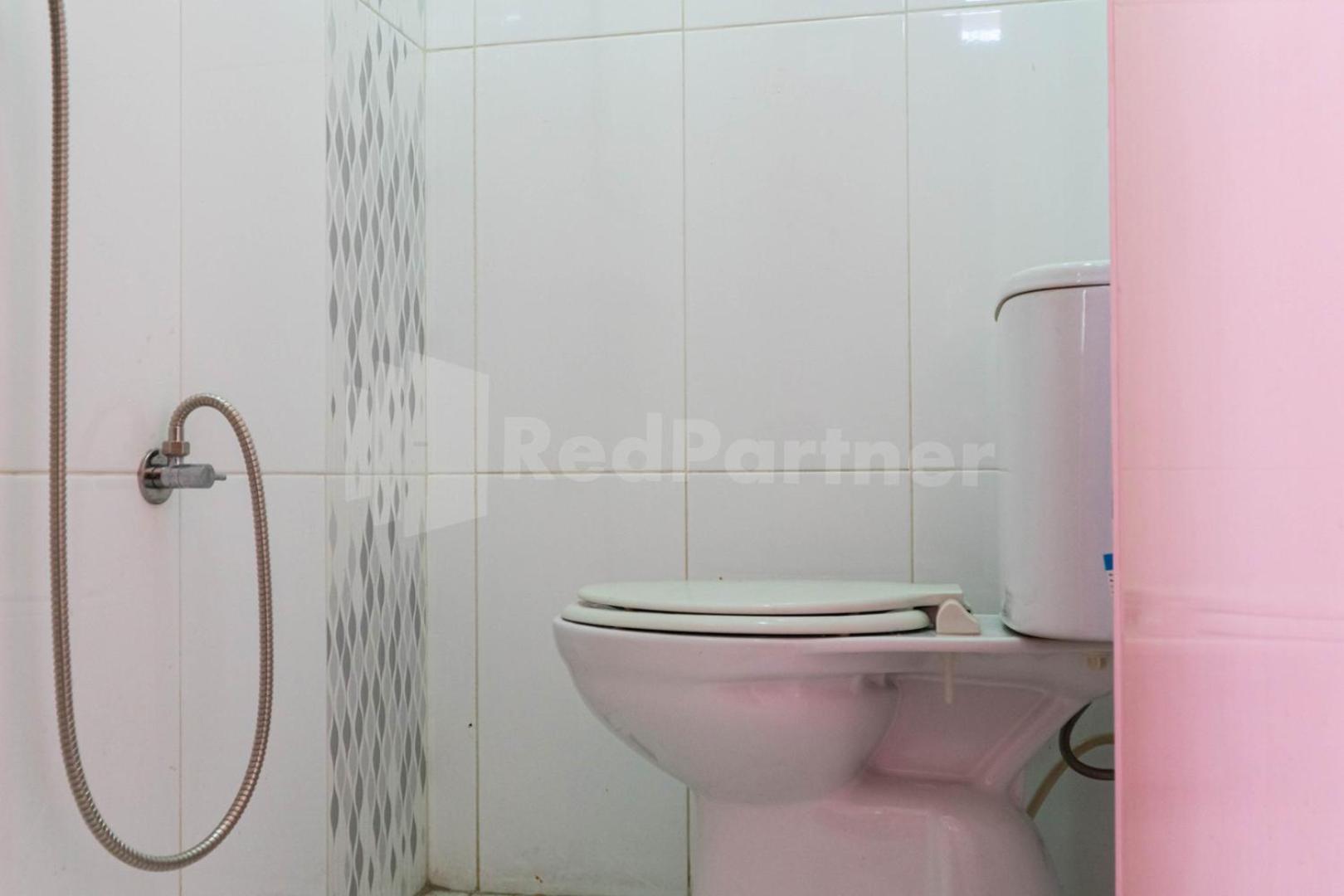 Asri Residence Near Jalan Iskandar Muda Medan Mitra Reddoorz エクステリア 写真